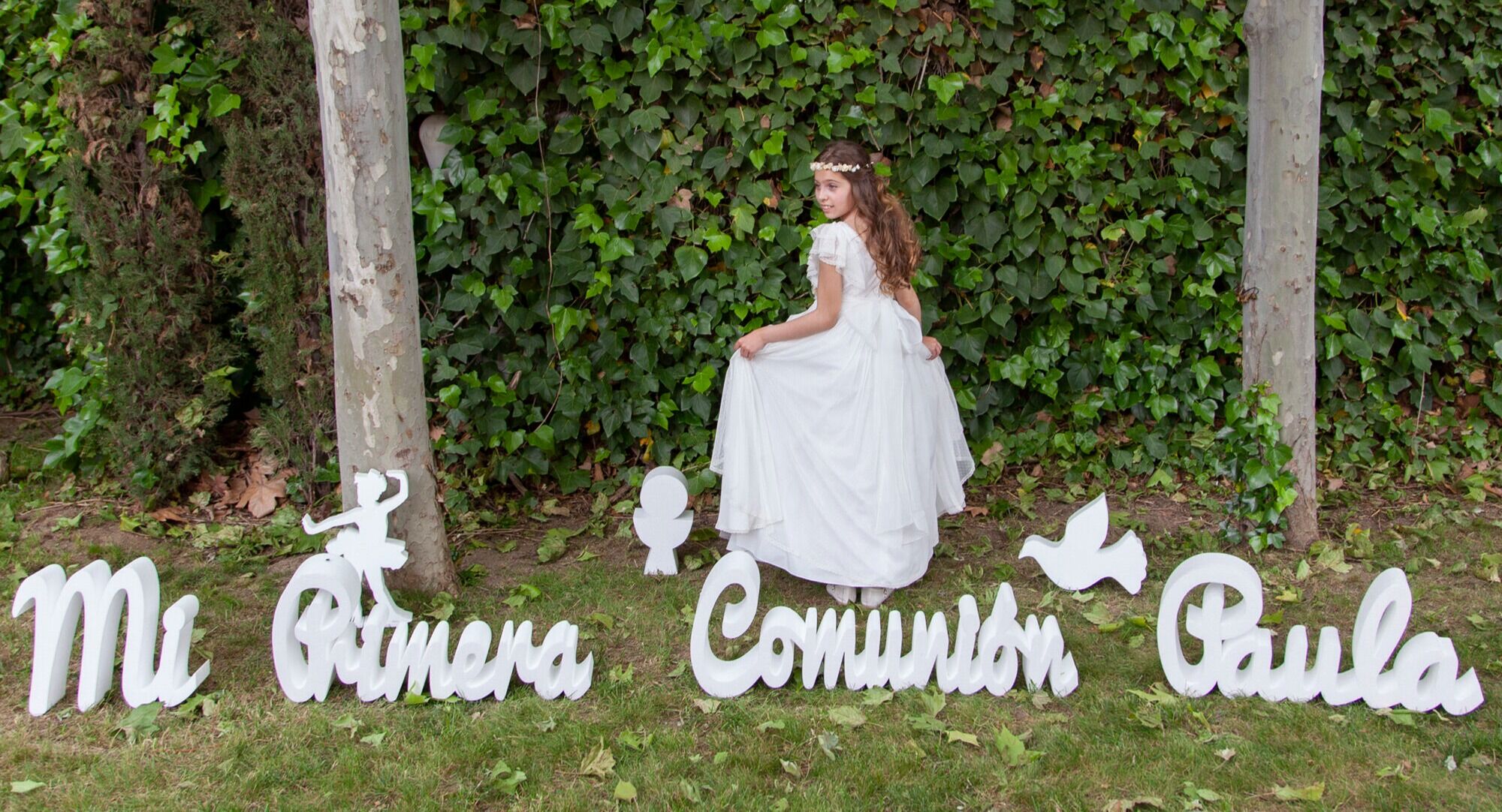 fotos de niña de comunion en exteriores restaurante solimpar